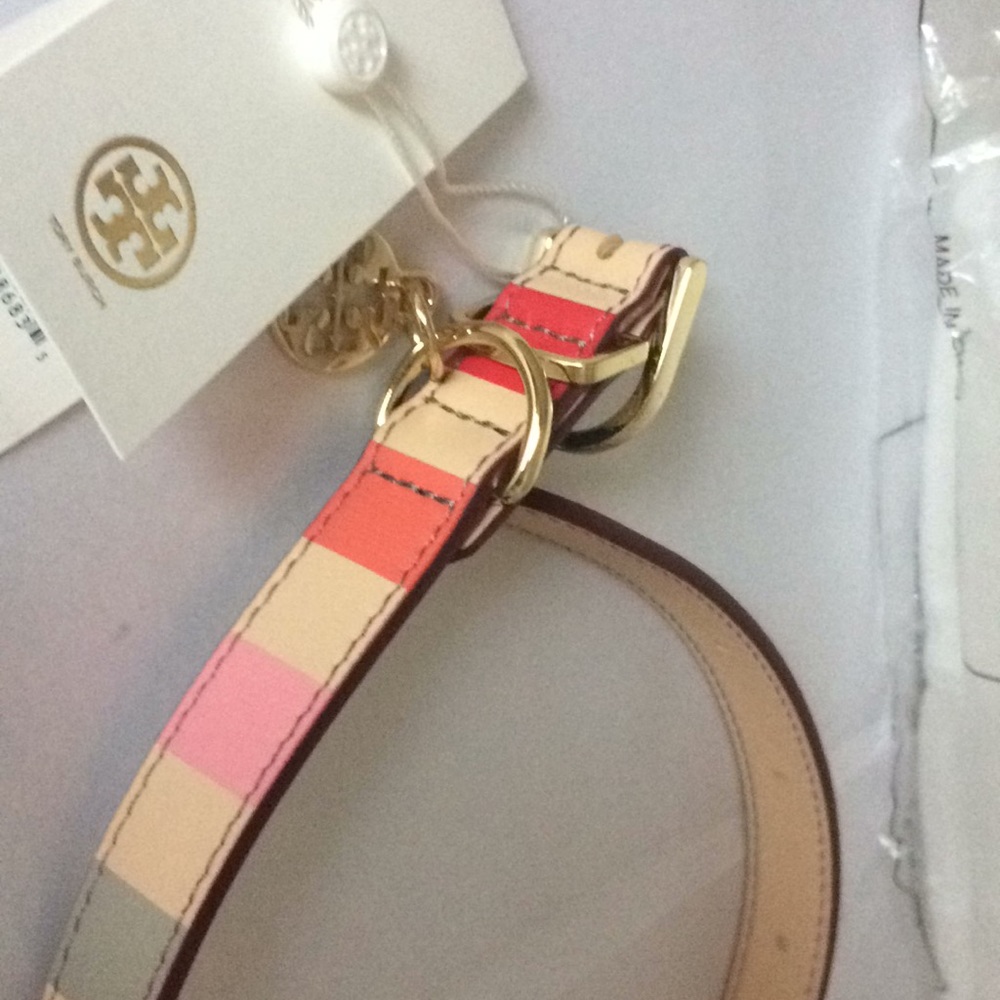 TORY BURCH DOG COLOR